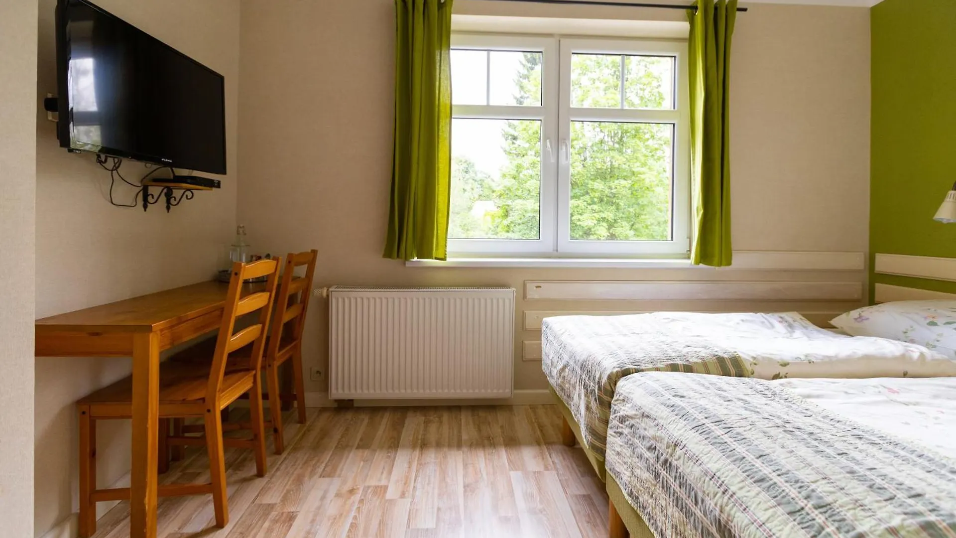 Bed and Breakfast Dom Pod Koziolkami Sklářská Poruba 3*,  Polsko